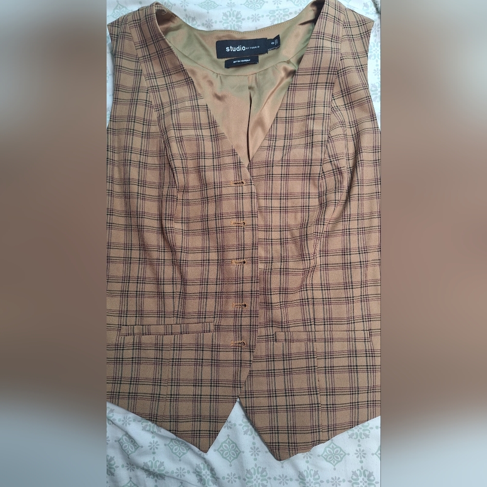 Torrid Vest - Picture 2 of 3